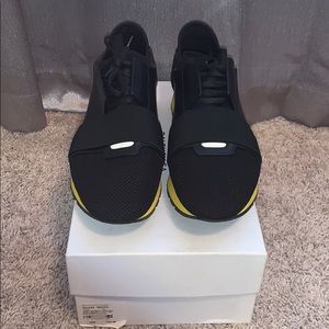 Men’s Balenciaga Sneaker Size 10